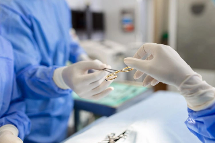 Dr. Diego García Caballero Especialista en Cirugía Laparoscópica y Cirugía Gastrointestinal